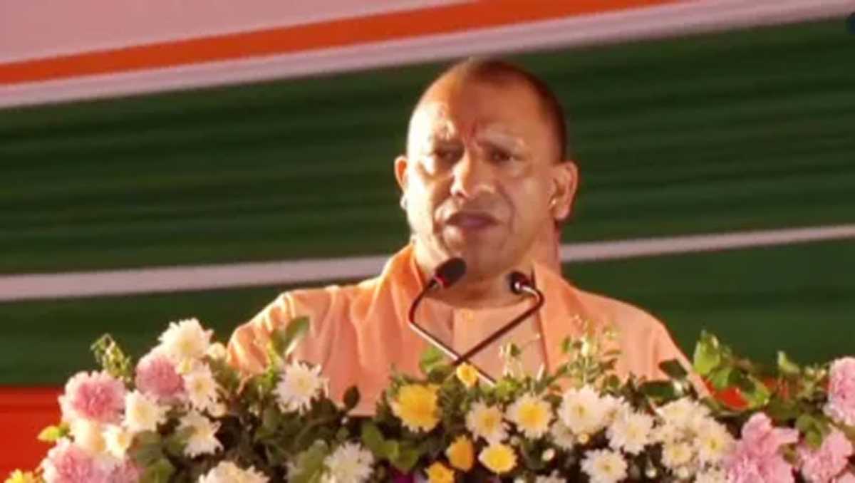 सिविल टर्मिनल का शुभारंभ कानपुर में एक नए युग का सूत्रपात : सीएम योगी